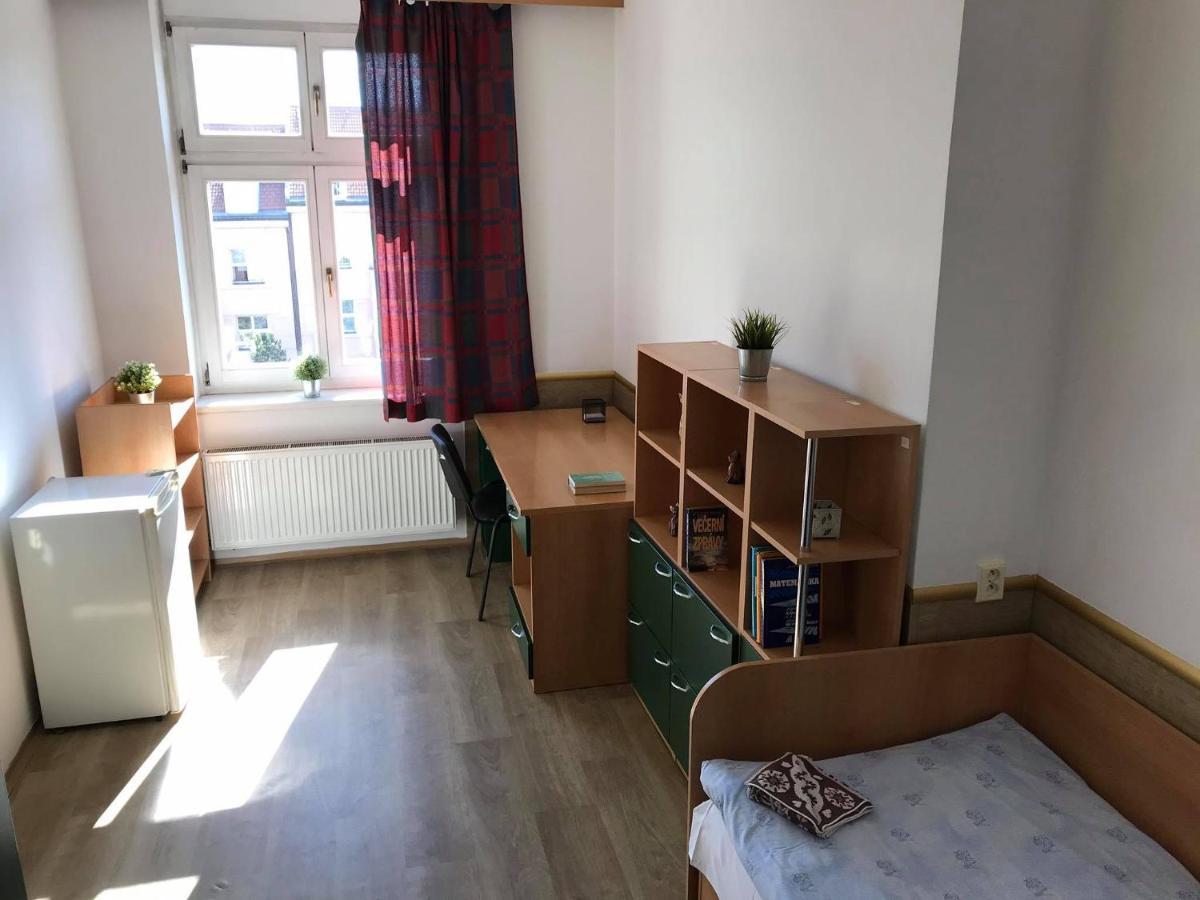 Hostel Masarykova Praag Buitenkant foto